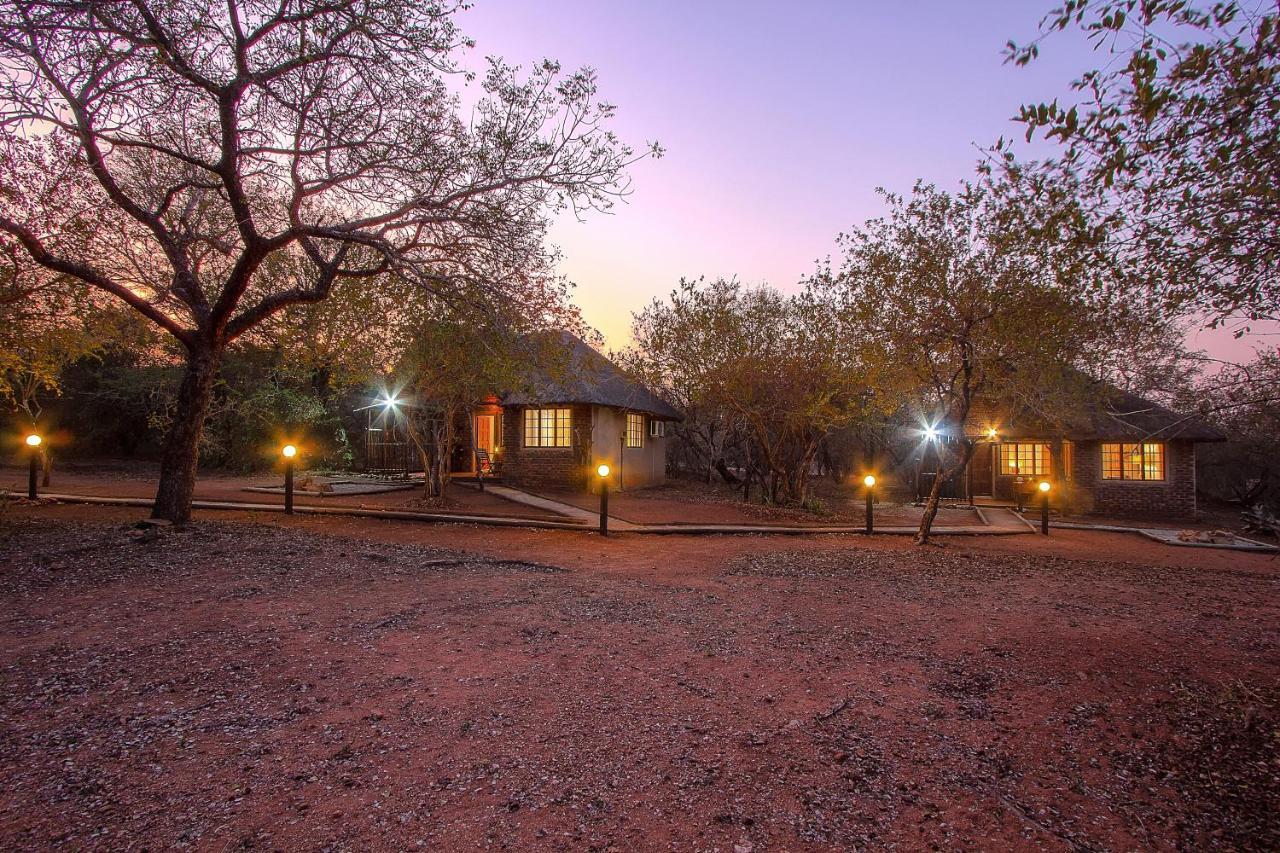 South Safari Lodge Marloth Park Exterior photo