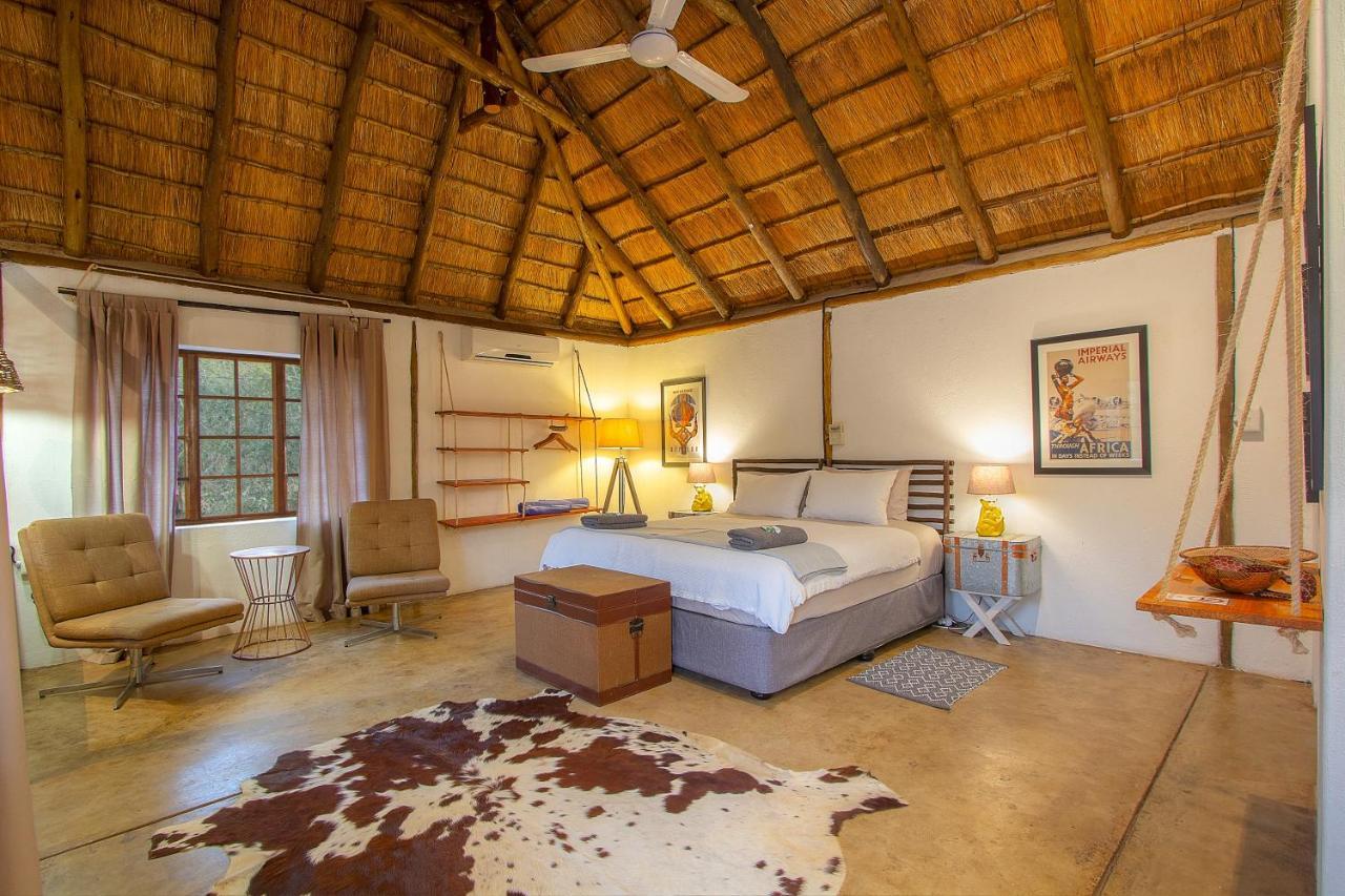 South Safari Lodge Marloth Park Exterior photo