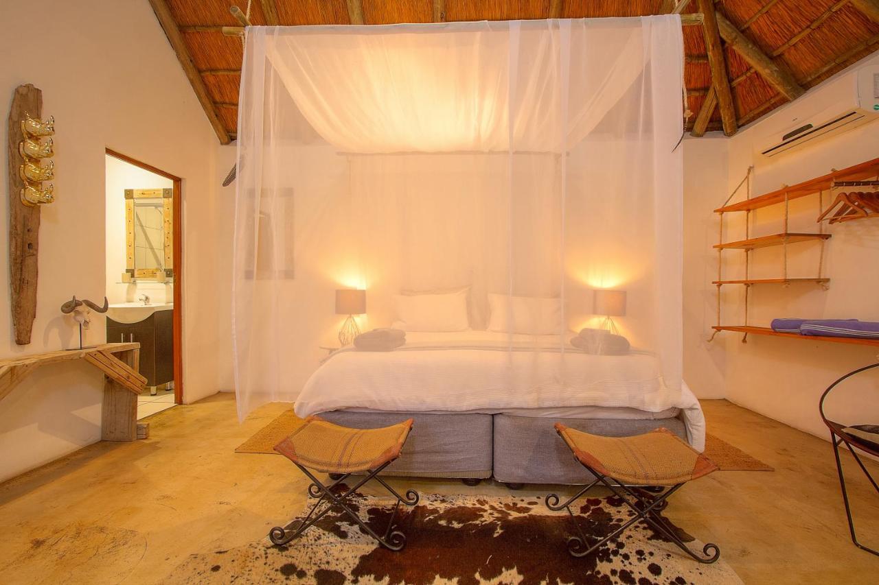 South Safari Lodge Marloth Park Exterior photo